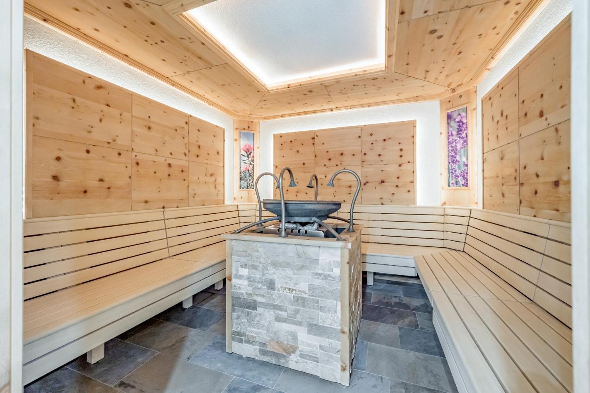 Tilia Living - B&B Mit Dem Komfort Eines Kleinen, Feinen Hotels Ried im Oberinntal Dış mekan fotoğraf