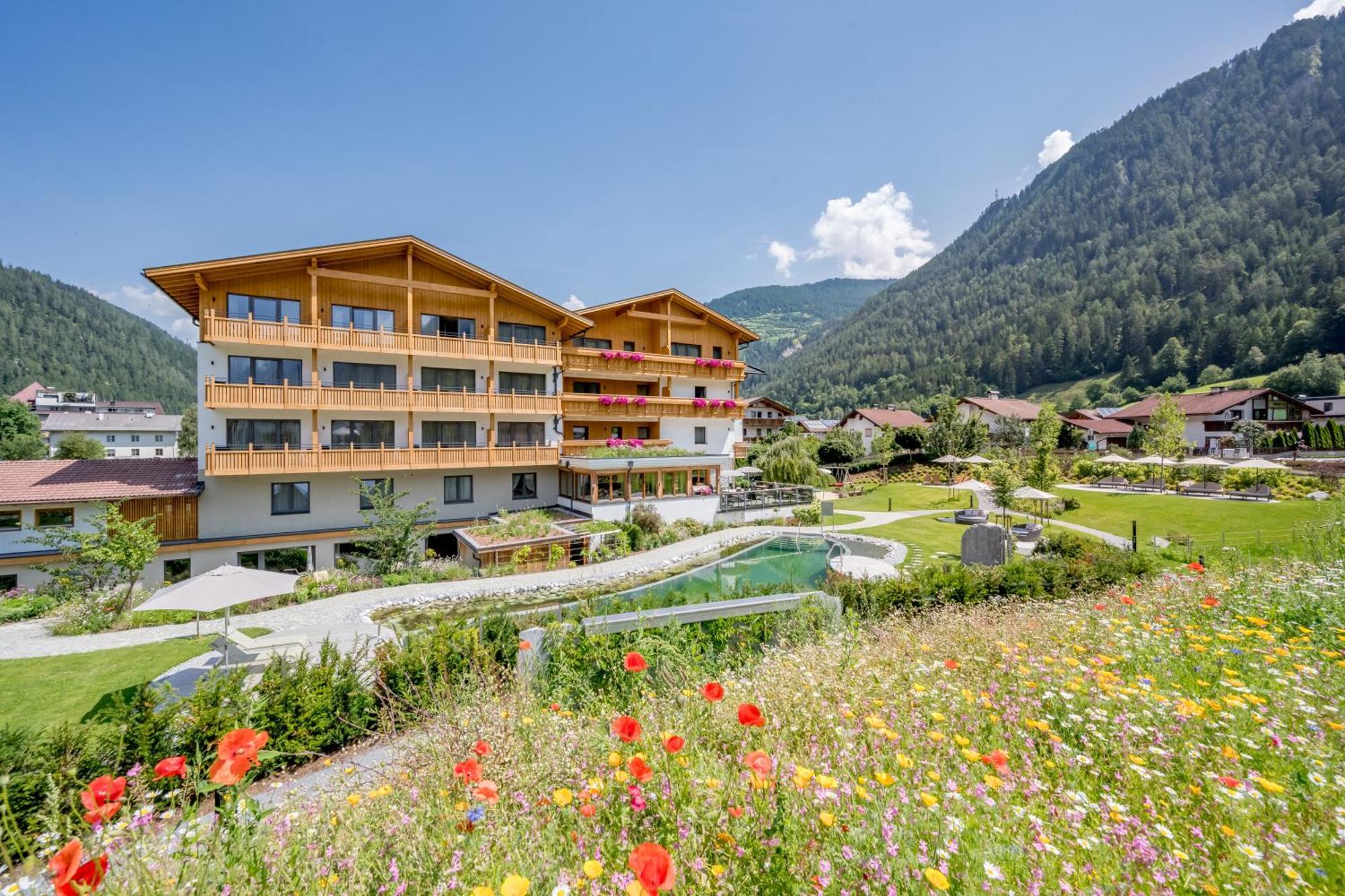 Tilia Living - B&B Mit Dem Komfort Eines Kleinen, Feinen Hotels Ried im Oberinntal Dış mekan fotoğraf